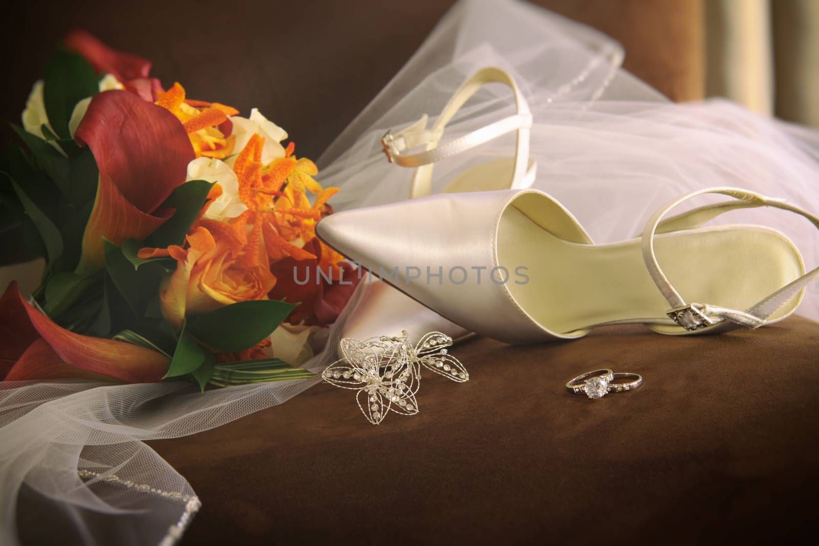 Wedding shoes with veil and rings by Sandralise