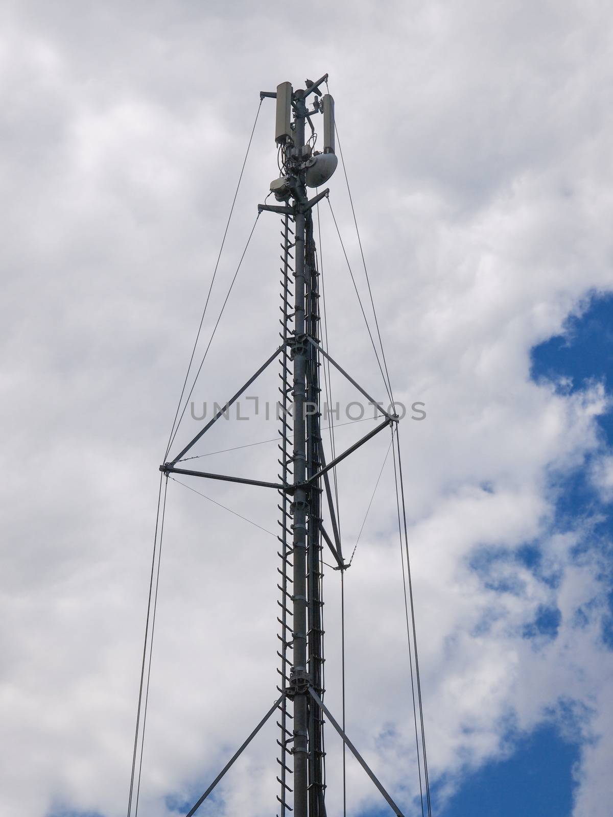 Communication tower by claudiodivizia