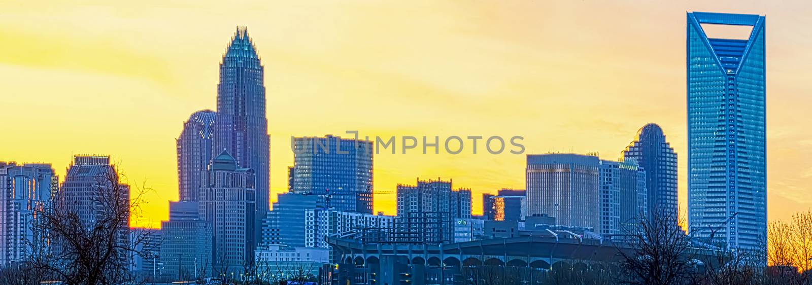 early morning sunrise over charlotte city skyline downtown