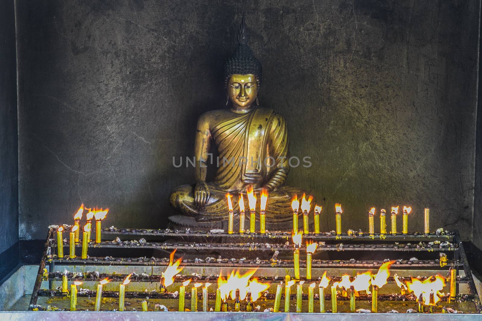 buddhaCandlelight by tuchkay