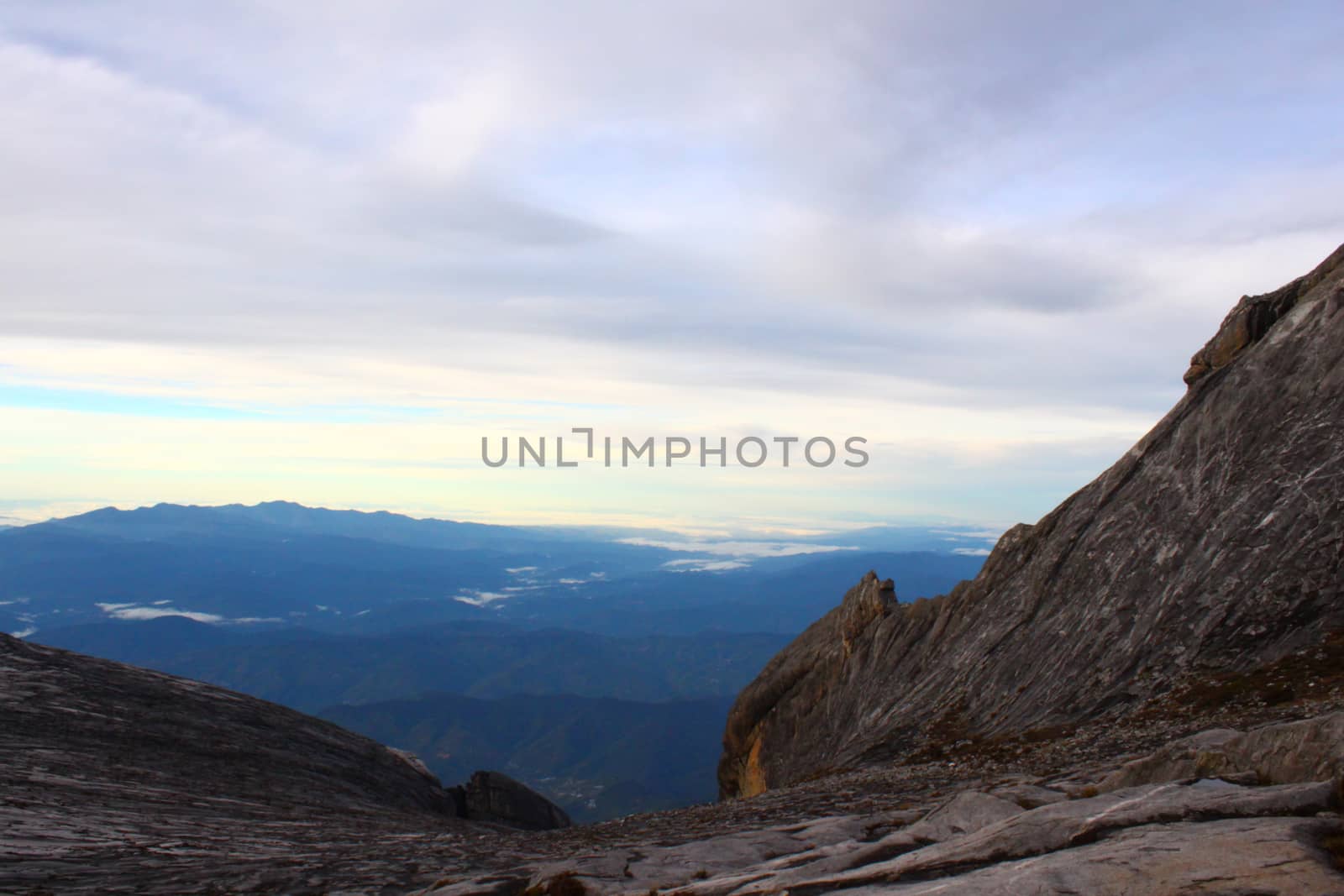 mountain climbing in kota kinabalu national park by sorayuth26