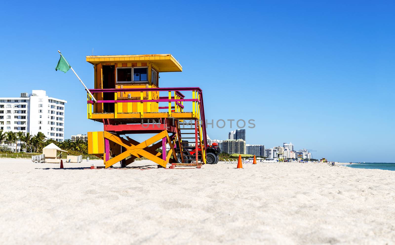 Lifeguard Tower, Miami Beach, Florida by ventdusud