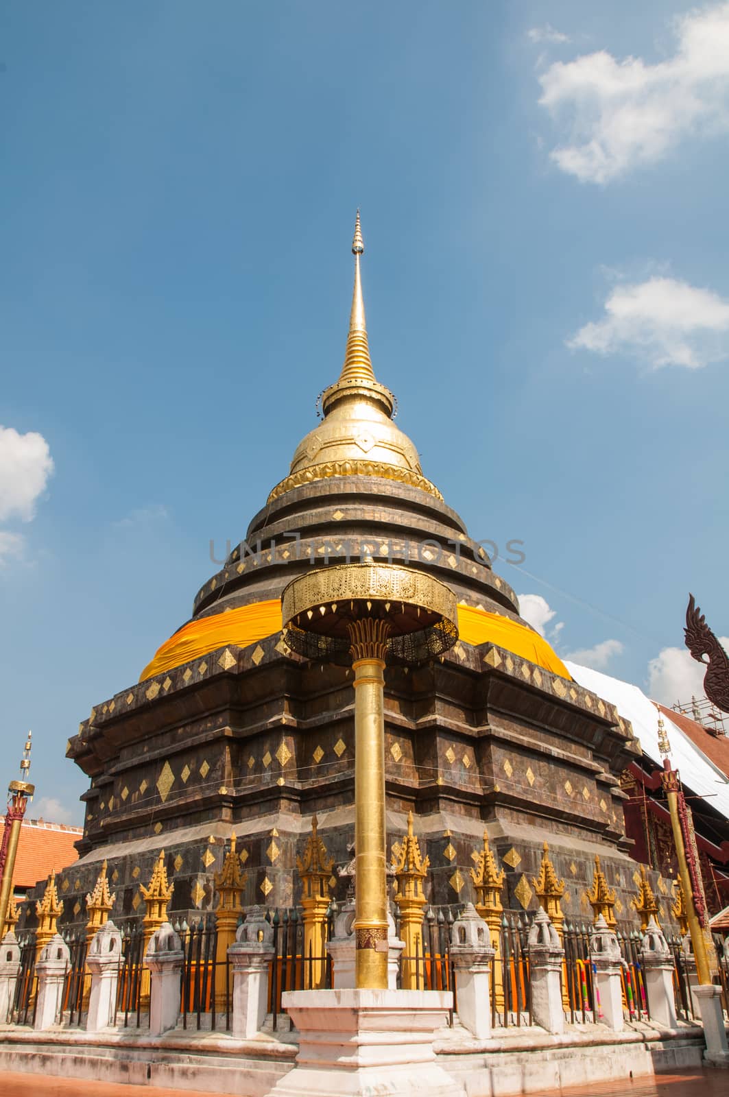 Wat Phra That Lampang Luang by Sorapop