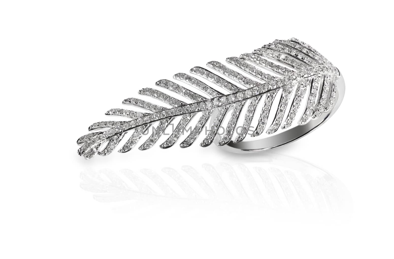 Leaf feather shaped diamond fashion ring by fruitcocktail