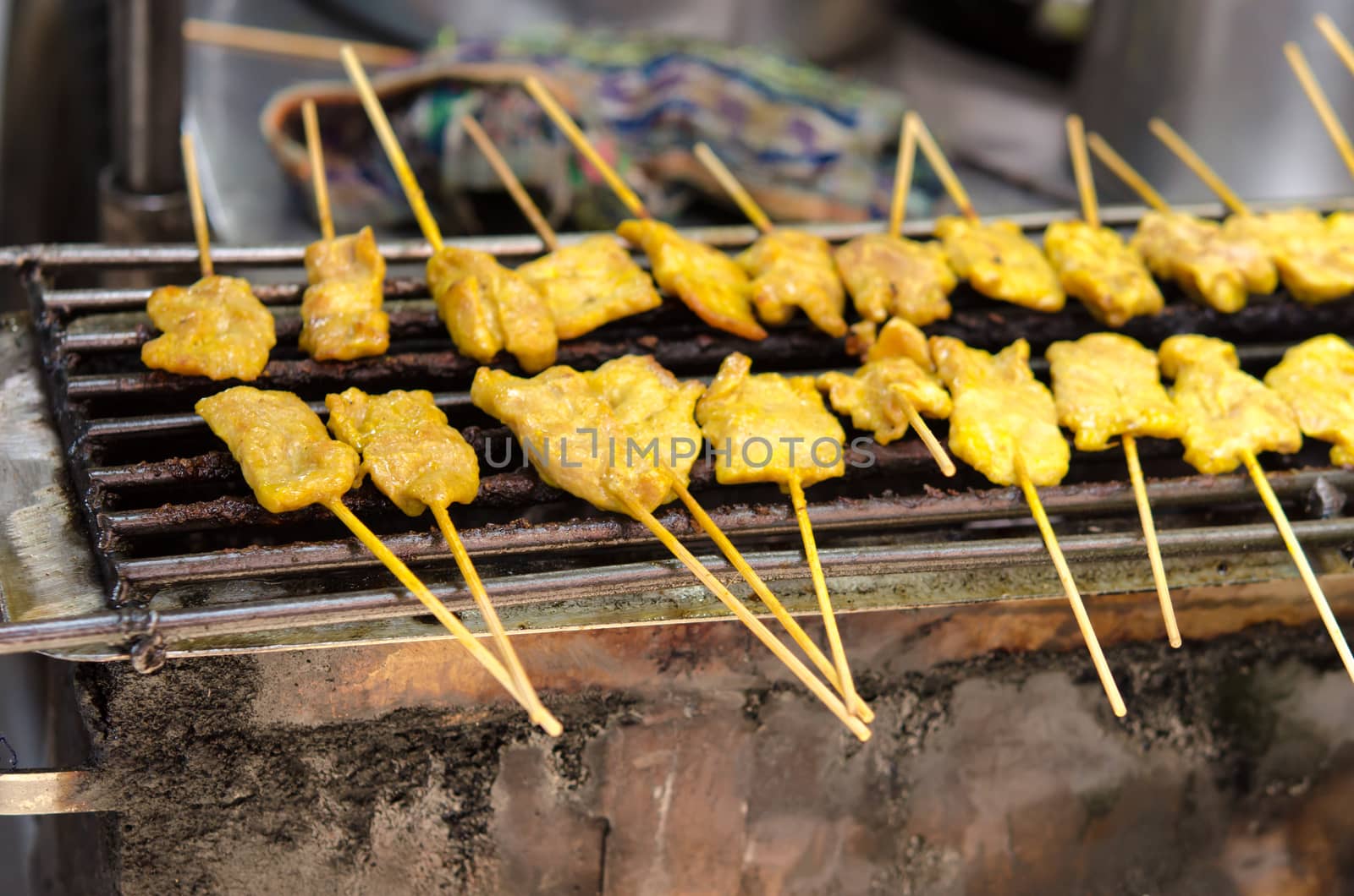 rilled pork satay on the grill Eat with sauce