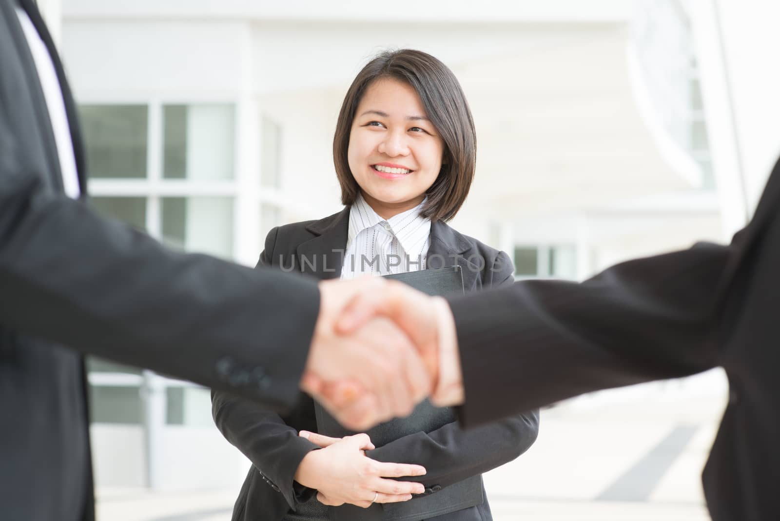 Handshaking by szefei