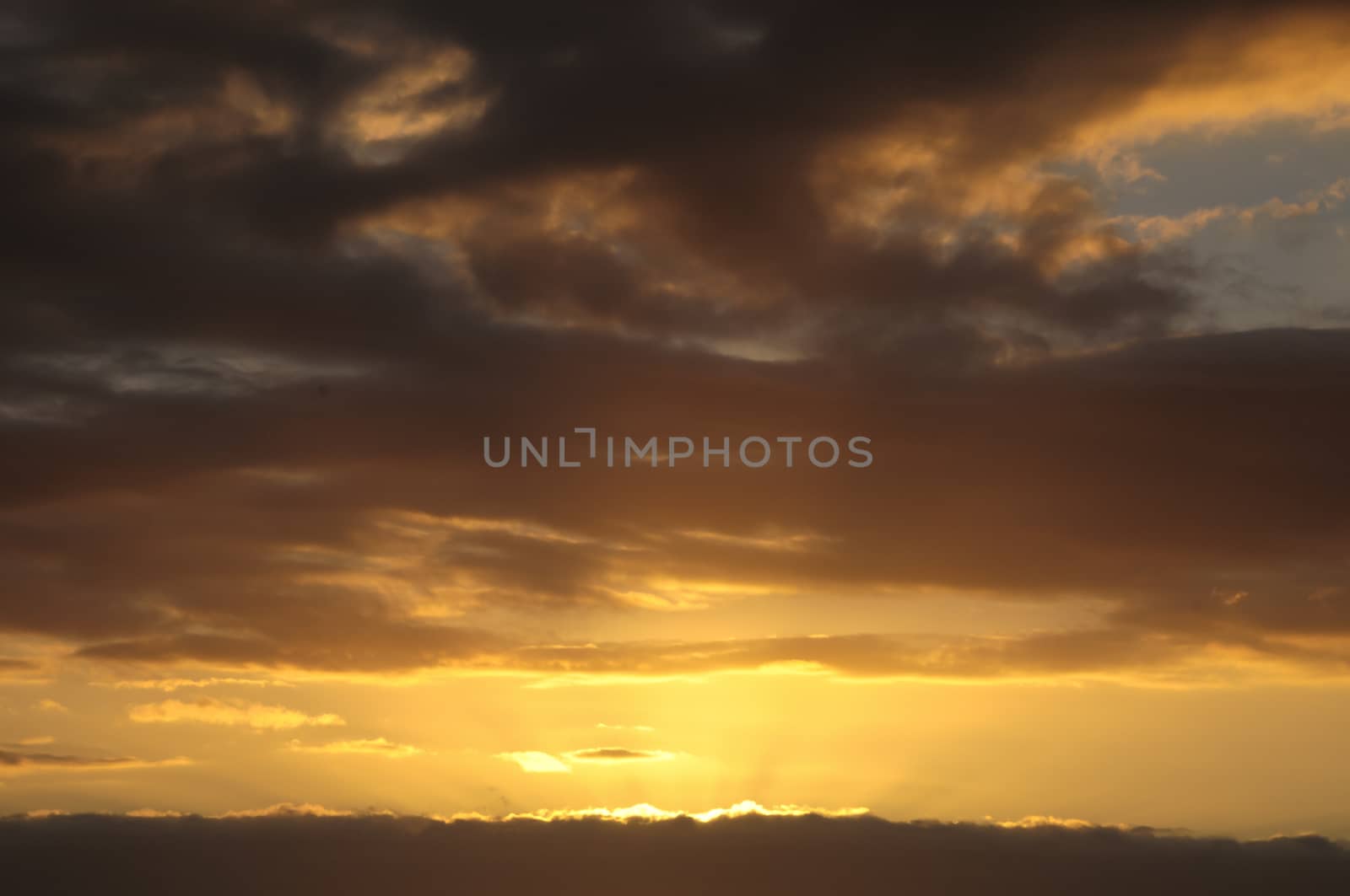Colored Sunset Clouds by underworld