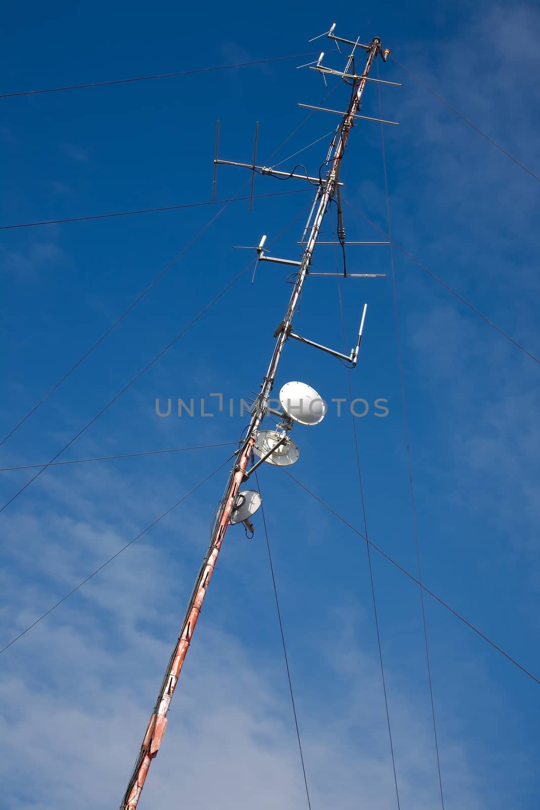 Antenna by Gudella