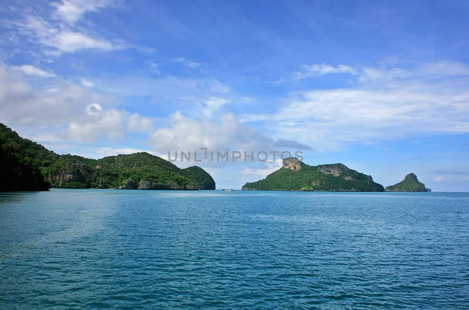 Ang Thong National Marine Park, Thailand by donya_nedomam