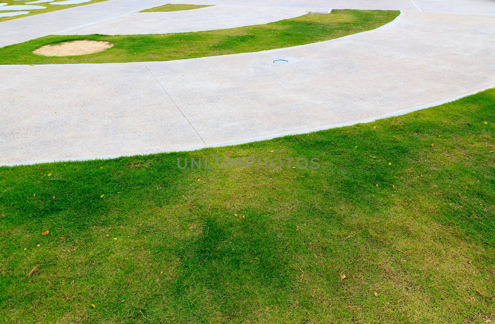 Modern pattern on the walkway, Patterns on the lawn.