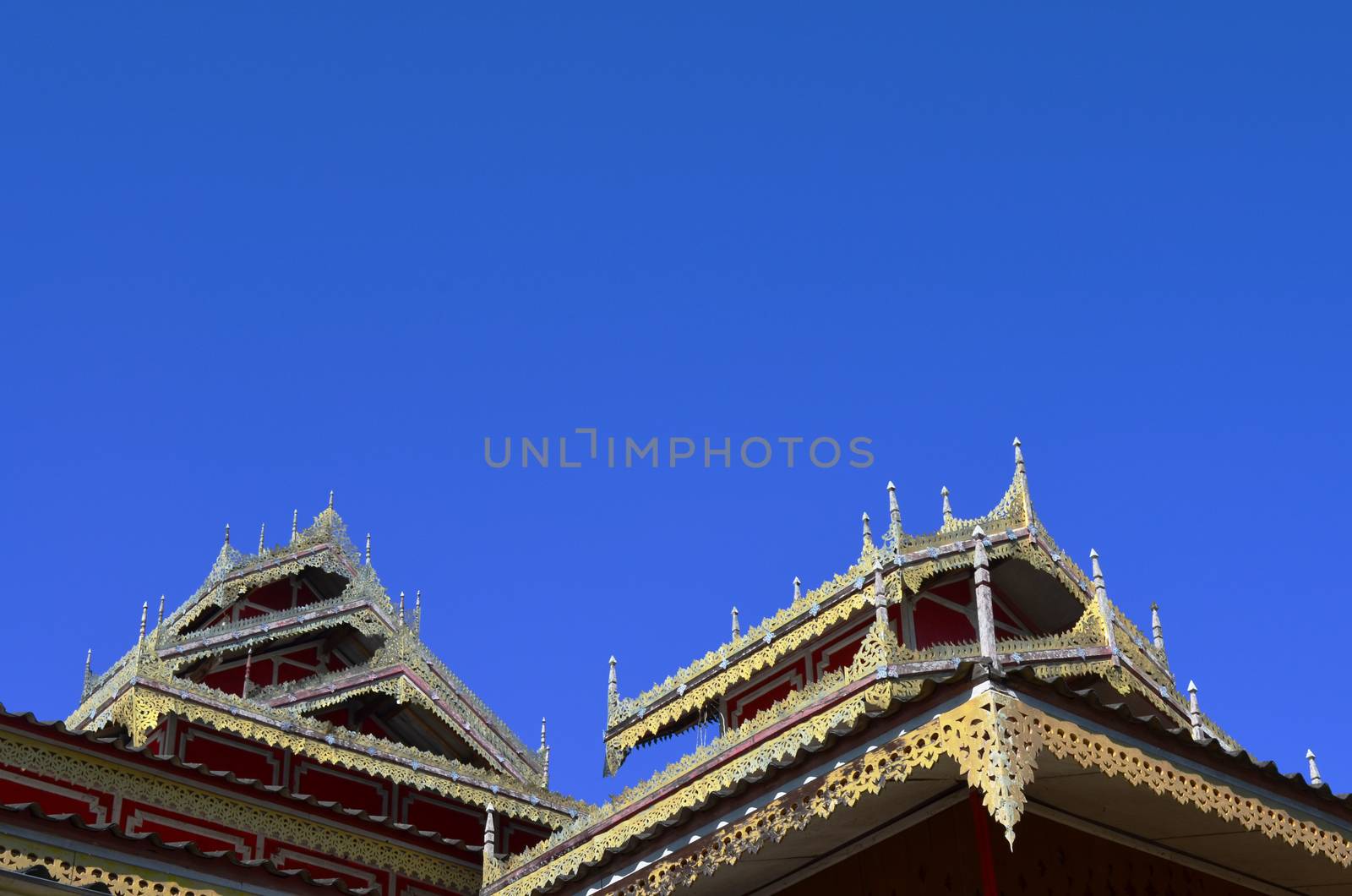 Architecture of Roof of Tai Yai's Buddhist Temple in Wat Tai Yai's Buddhist Temple.