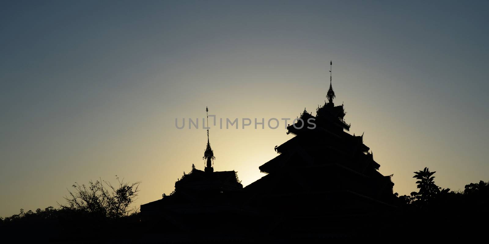 A Architecture of Wat Tai Yai's Buddhist Temple in the Evening