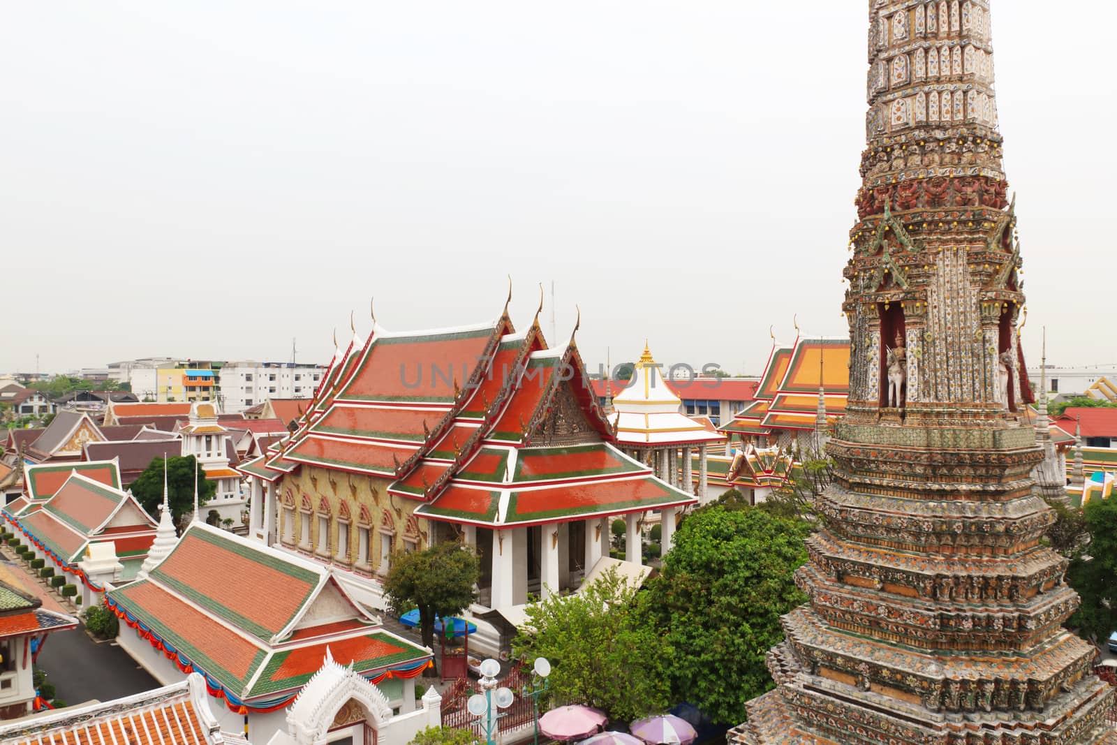 Wat Arun wararam ,temple in bangkok, thailand.