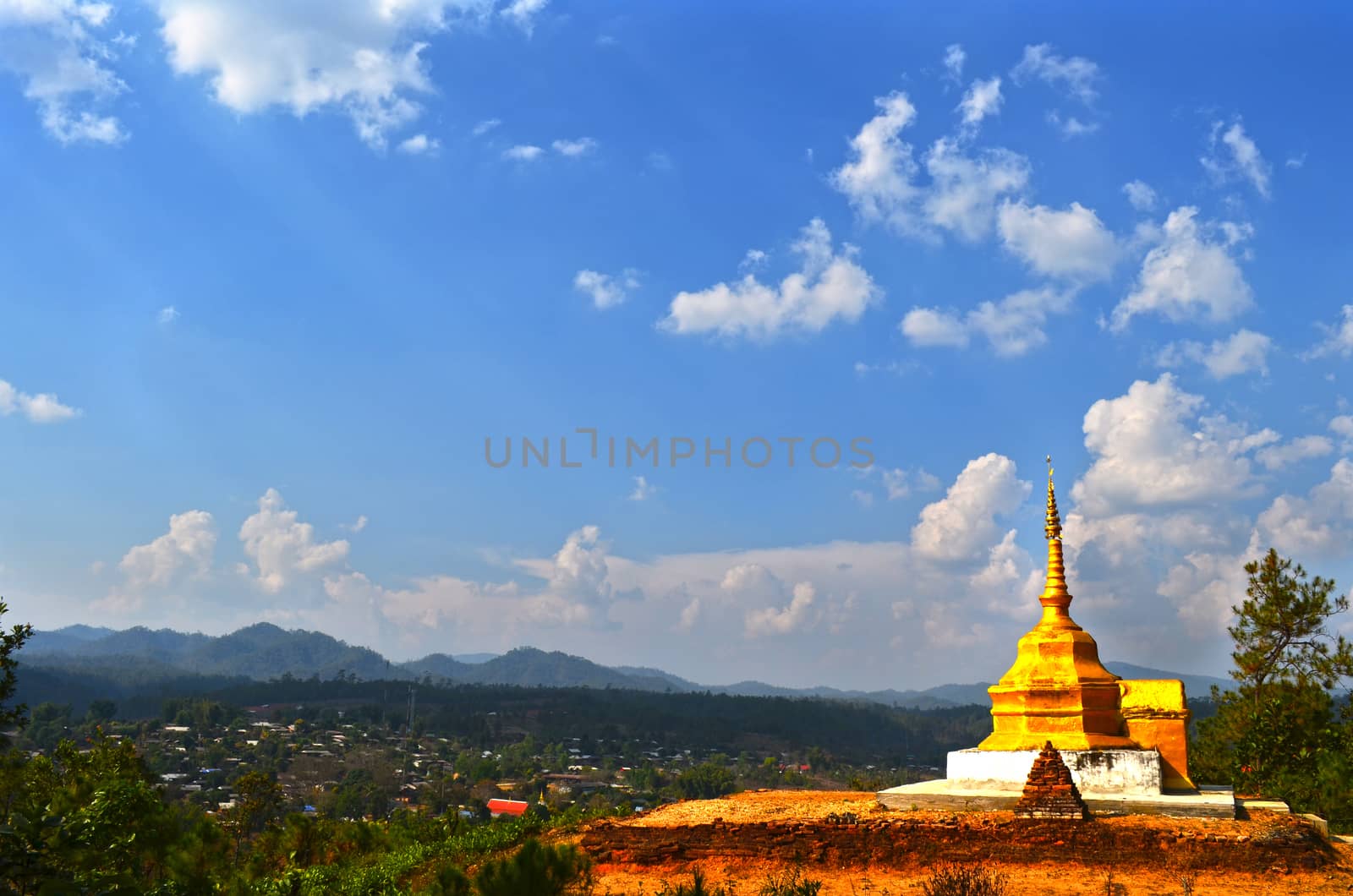 Golden Pagoda on Country Hill by kobfujar
