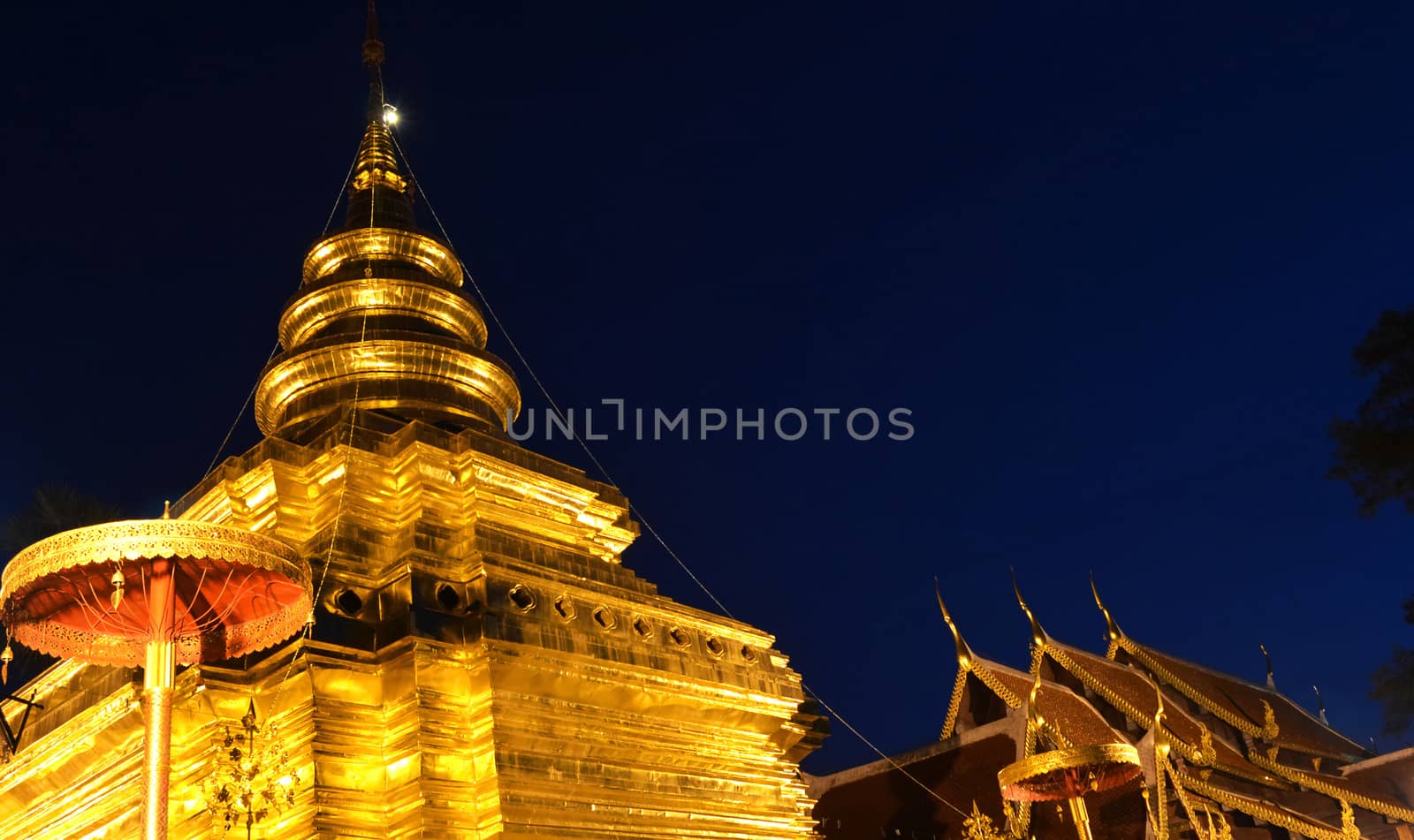 Phra That Sri Jom Thong  Before Sunrise, Series 1_1, Golden Pago by kobfujar