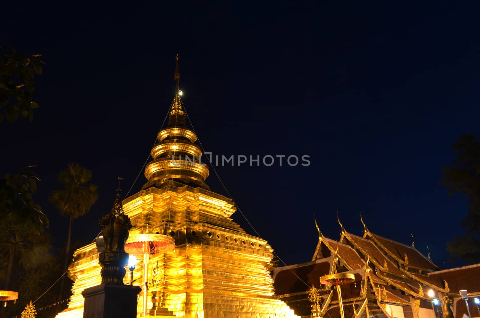 Phra That Sri Jom Thong  Before Sunrise, Series 1_3, Golden Pagoda on Spot Light, Chiang Mai province, Thailand