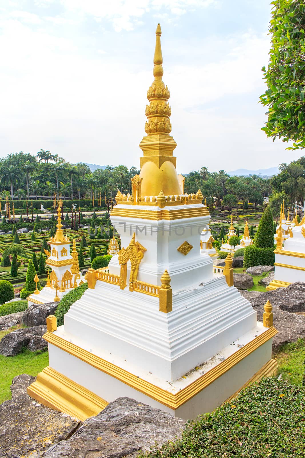 Stupa by thanarat27