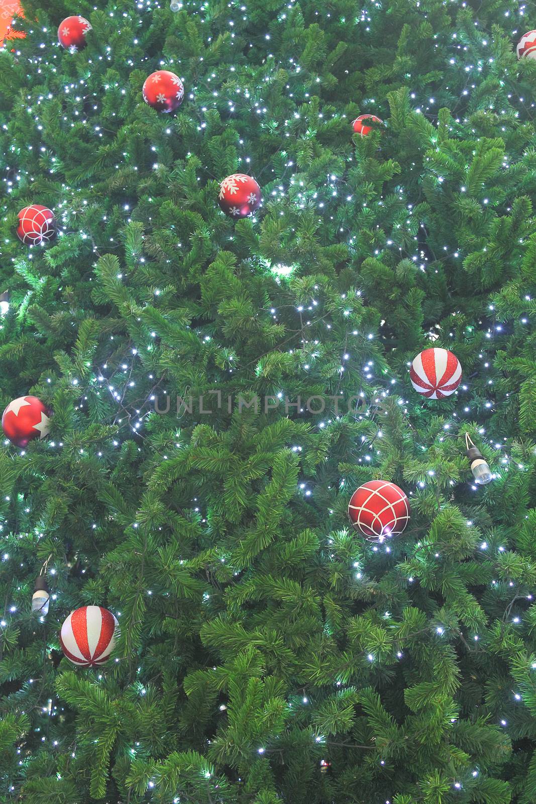 Christmas Tree Decoration by olovedog