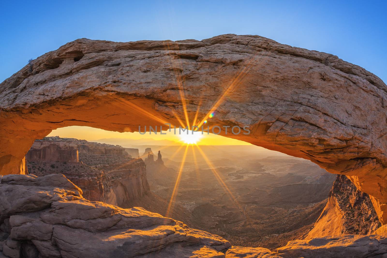 Famous sunrise at Mesa Arch in Canyonlands National Park near Moab, Utah, USA 