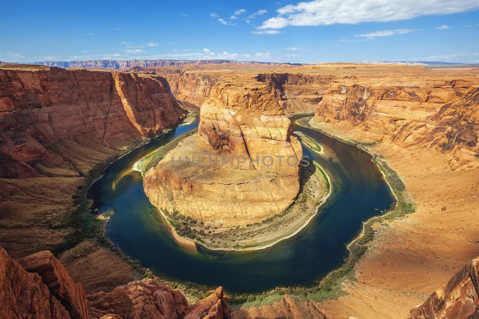 Arizona Horseshoe Bend meander of Colorado River in Glen Canyon 