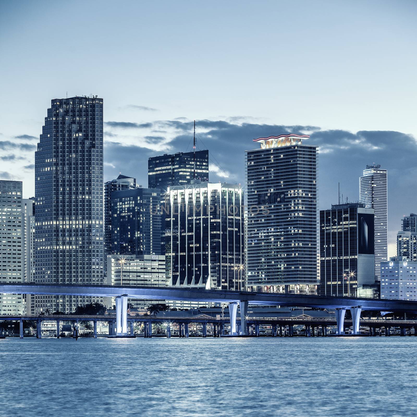 CIty of Miami Florida by vwalakte