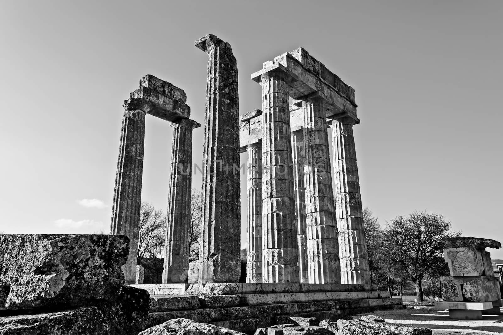 Black and white photo of Zeus temple in the ancient Nemea, Greece