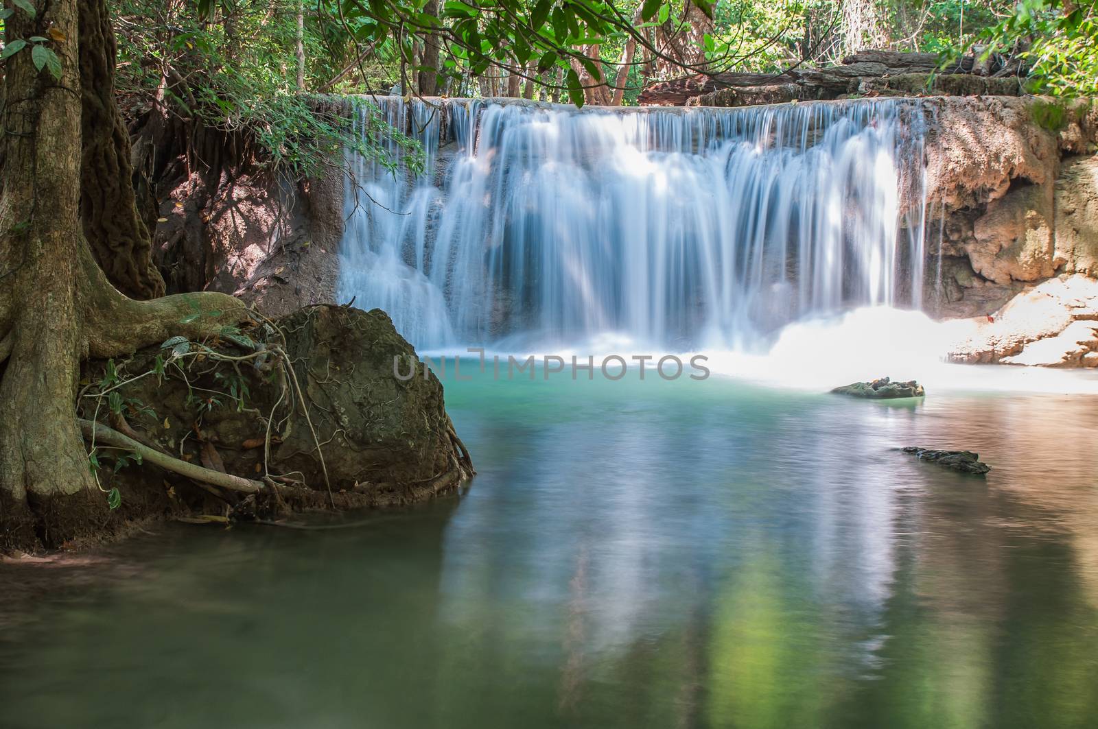 Waterfall Huay Mae Kamin Park by Sorapop