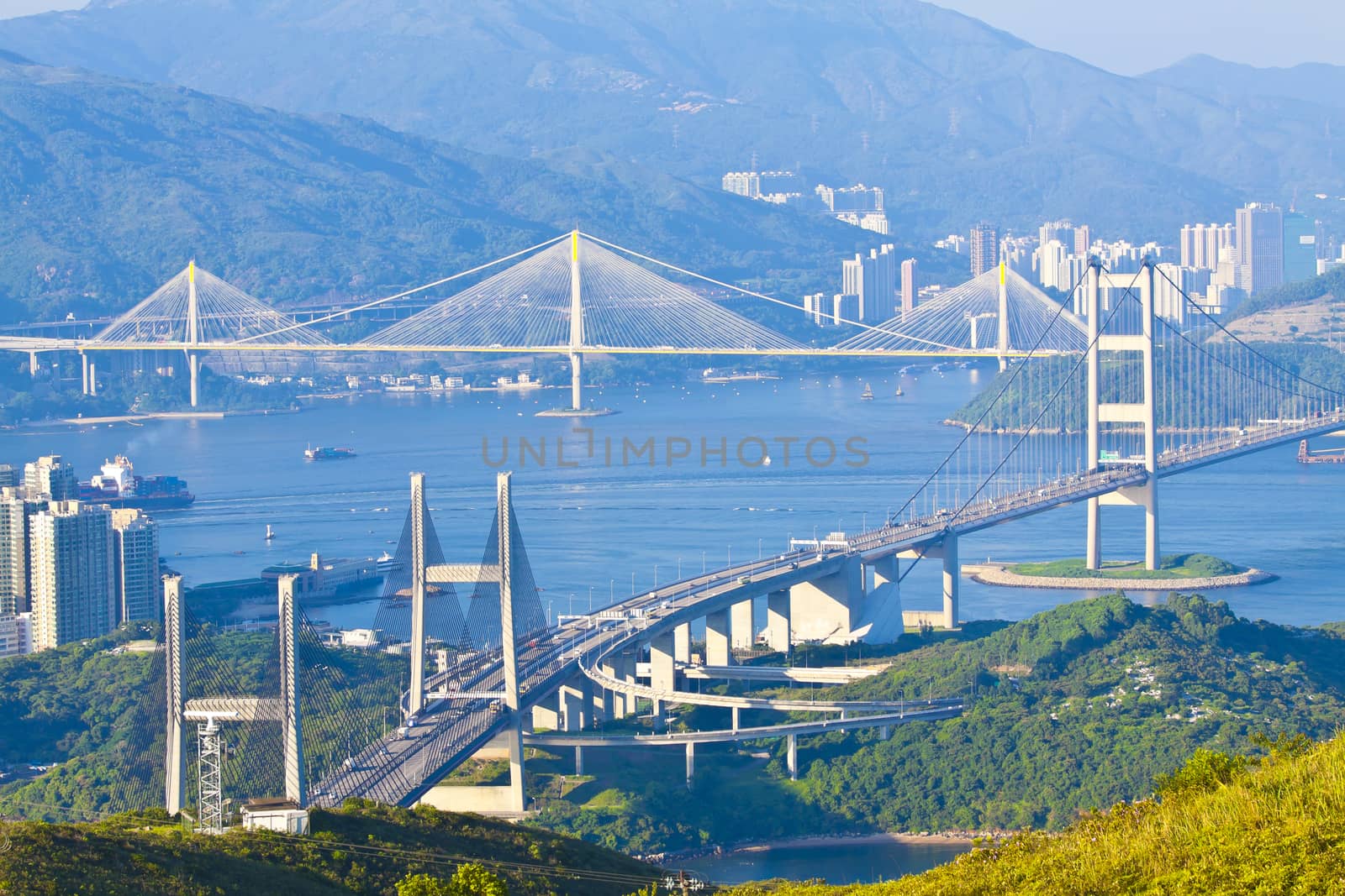 Hong Kong bridges by kawing921