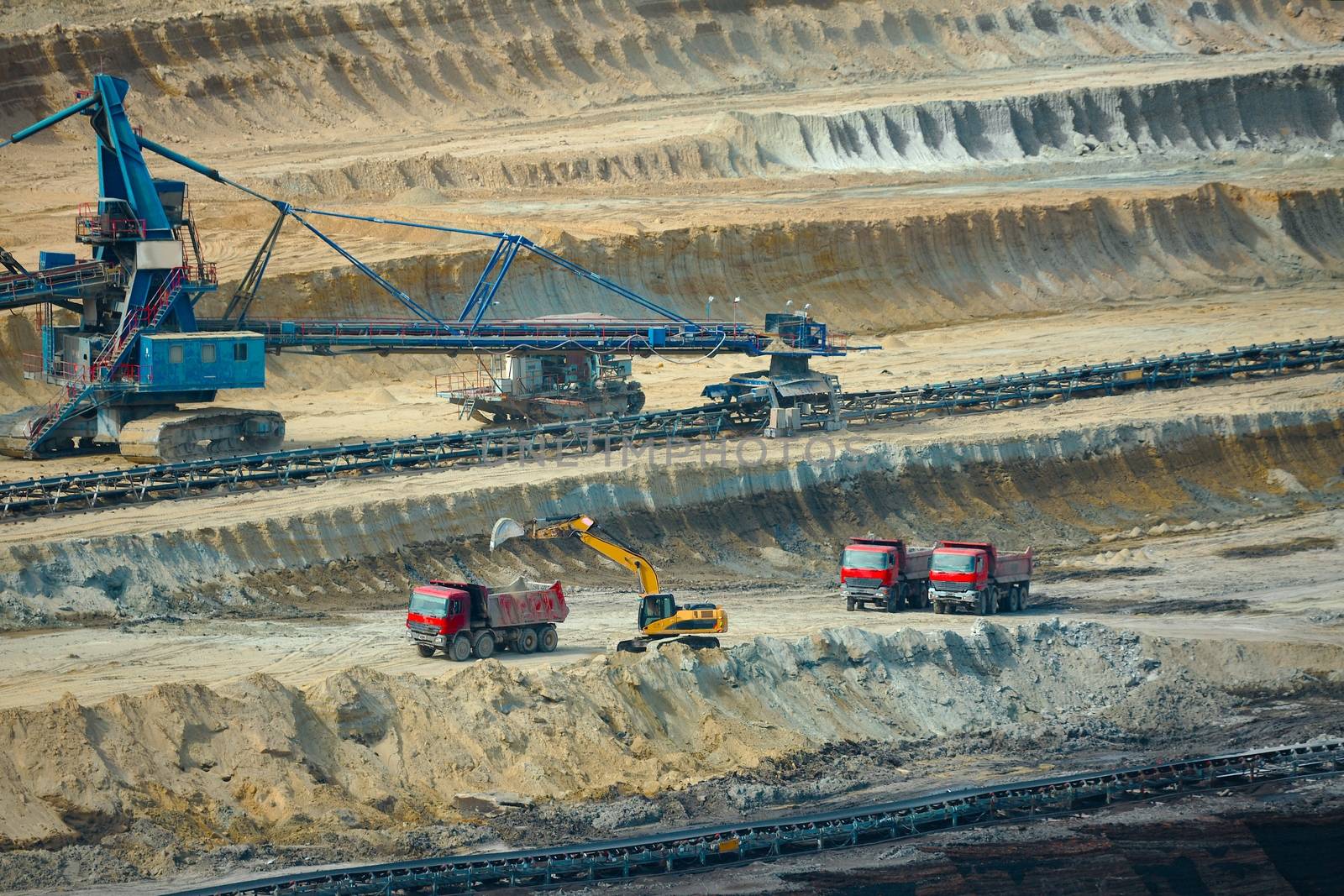 Open pit mining of coal