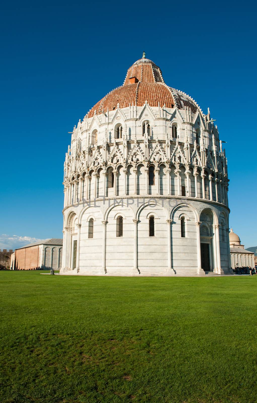 Baptistery in Pisa by fyletto