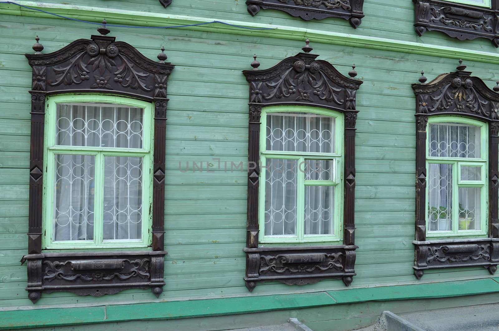 Windows of an architectural and historical monument to Tyumen, House of the merchant S. S. Brovtsyn