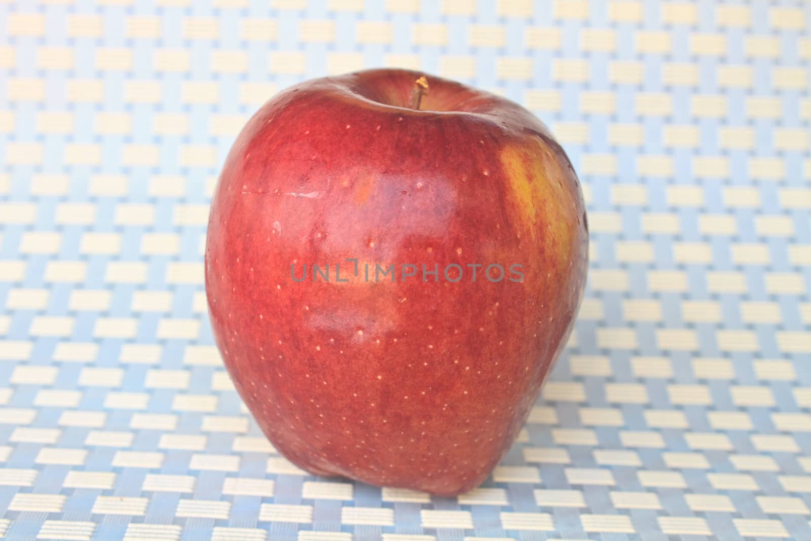 red apple isolated on background