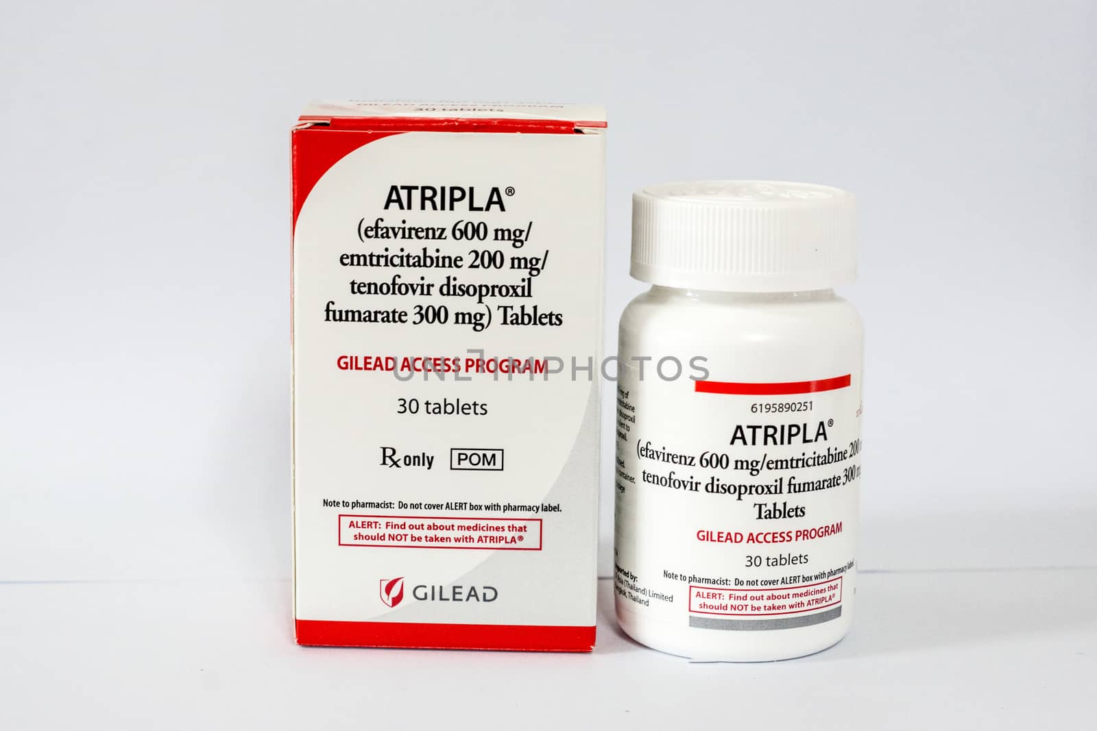 another package of efavirenz and combination (ATRIPLA) from GILEAD,shallow focus