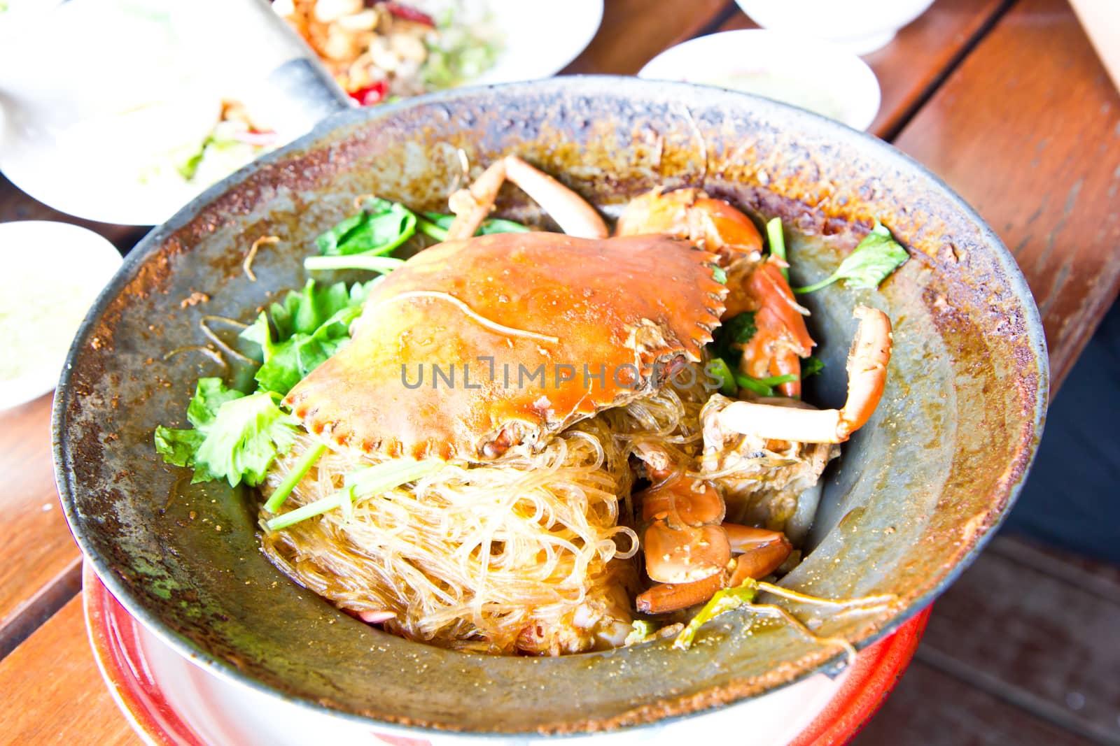 Stream big crab with vermicelli and herb