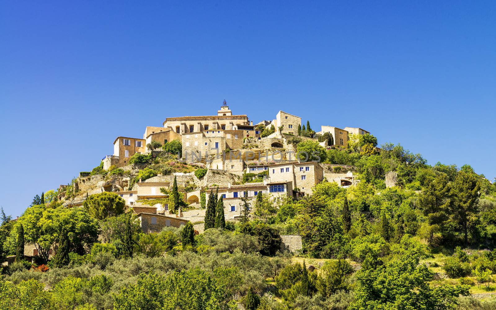 Gordes medieval village by ventdusud