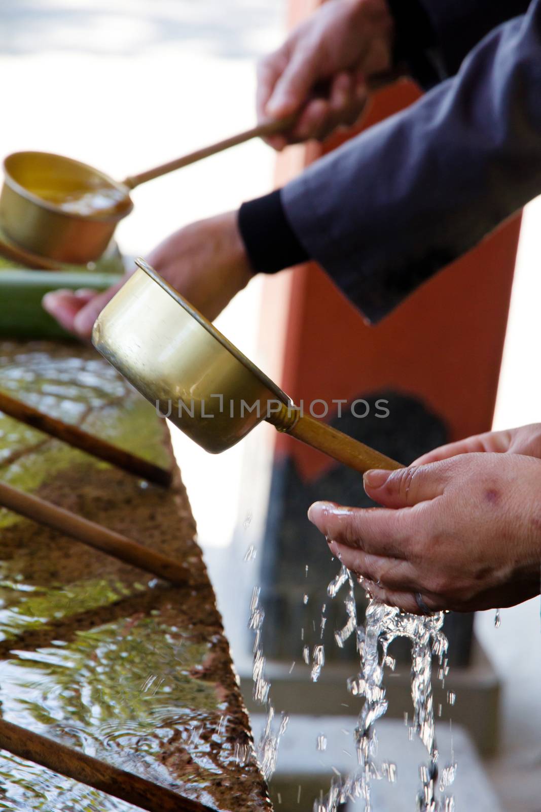 Description  Japanese water source and ladle for the purification of hands by ponsulak