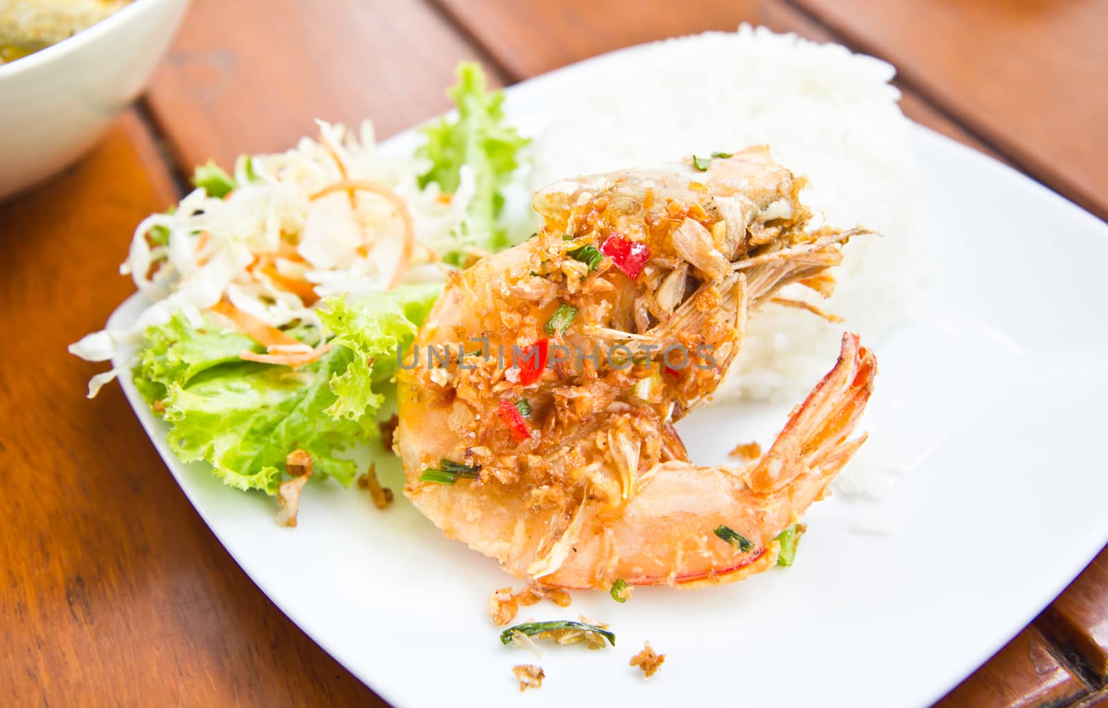spicy shrimp fried with jasmine rice and vegetable by tisskananat