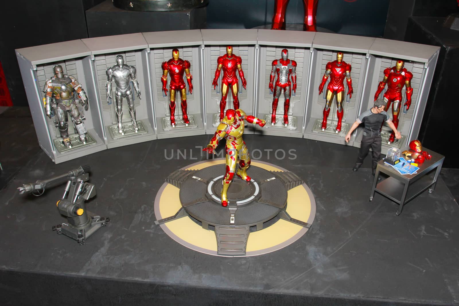BANGKOK - MAY. 11: An Iron Man model in Thailand Comic Con 2014 on May 11, 2014 at Siam Paragon, Bangkok, Thailand.