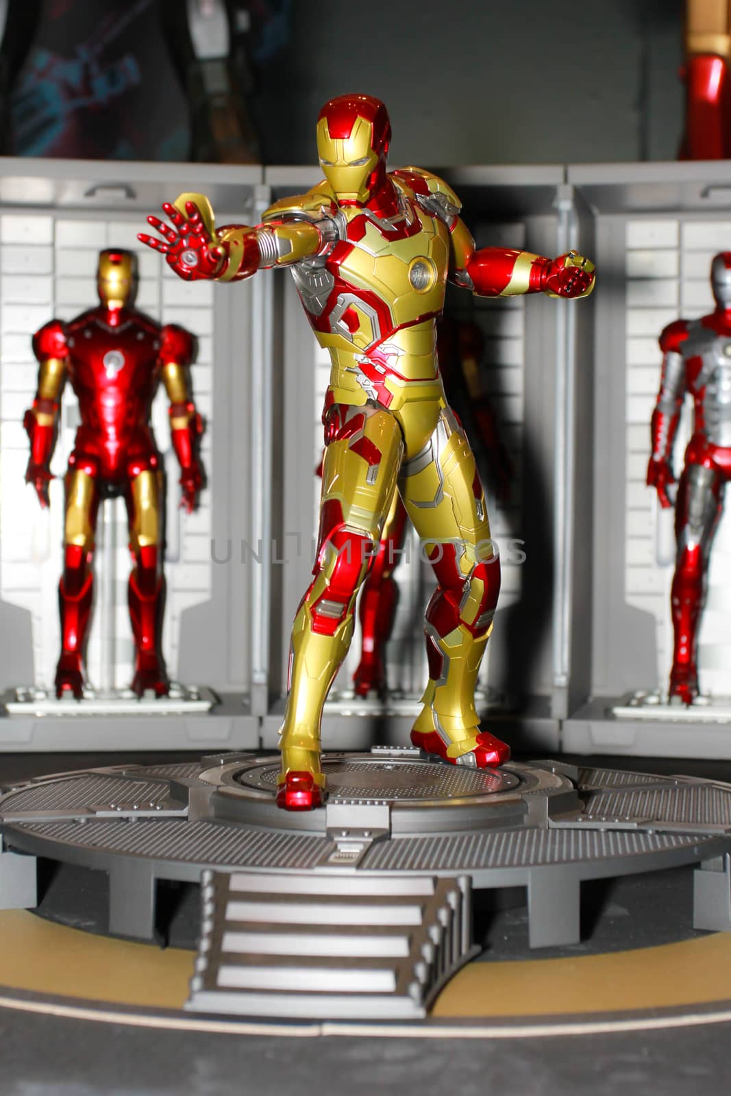 A model of the character Iron Man from the movies and comics 6 by redthirteen