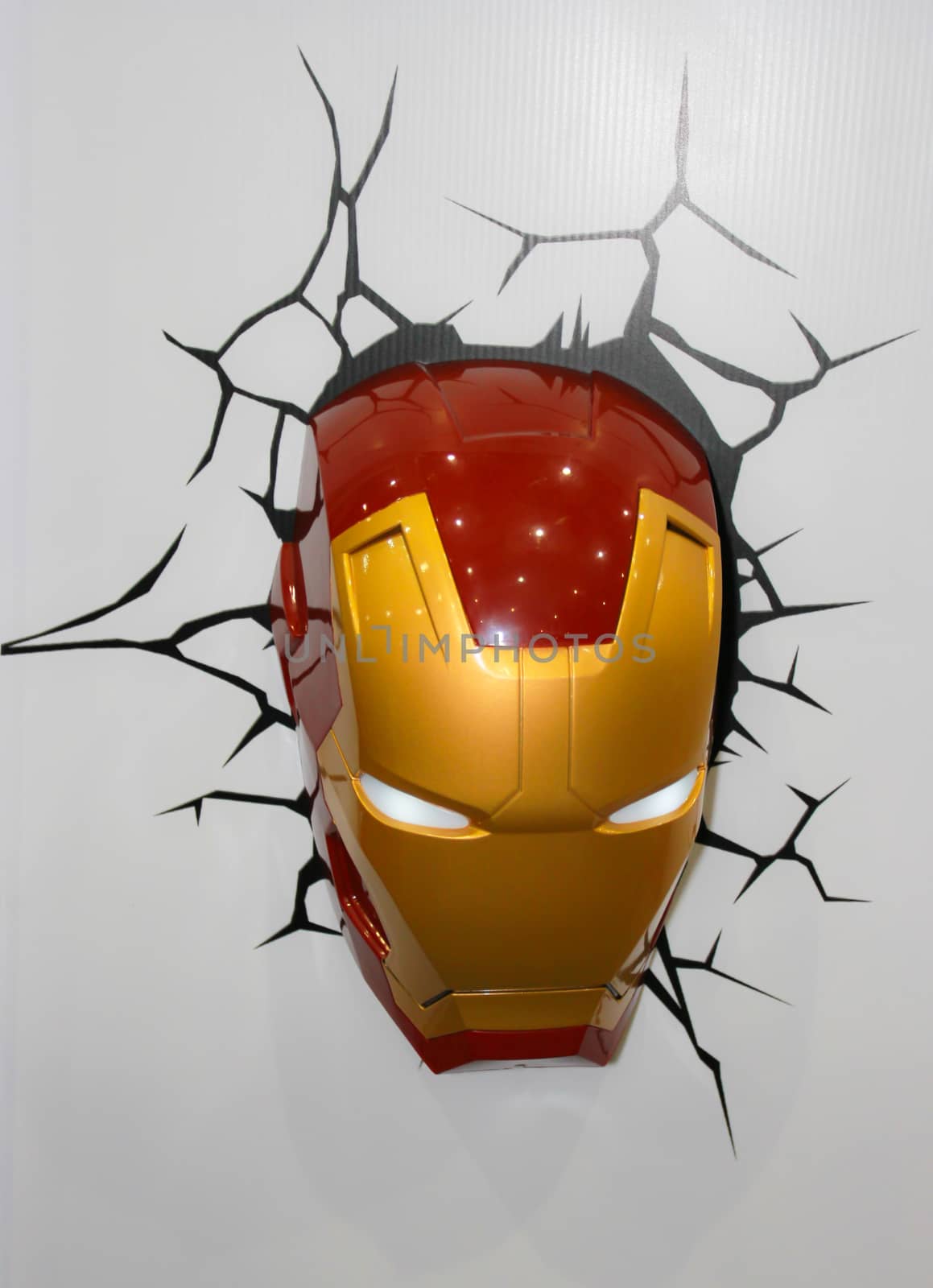 A model of the Iron Man Mask from the movies and comics  by redthirteen