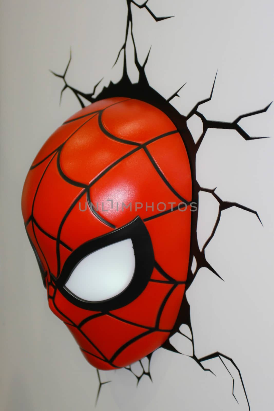 A model of the Spiderman Mask from the movies and comics  by redthirteen