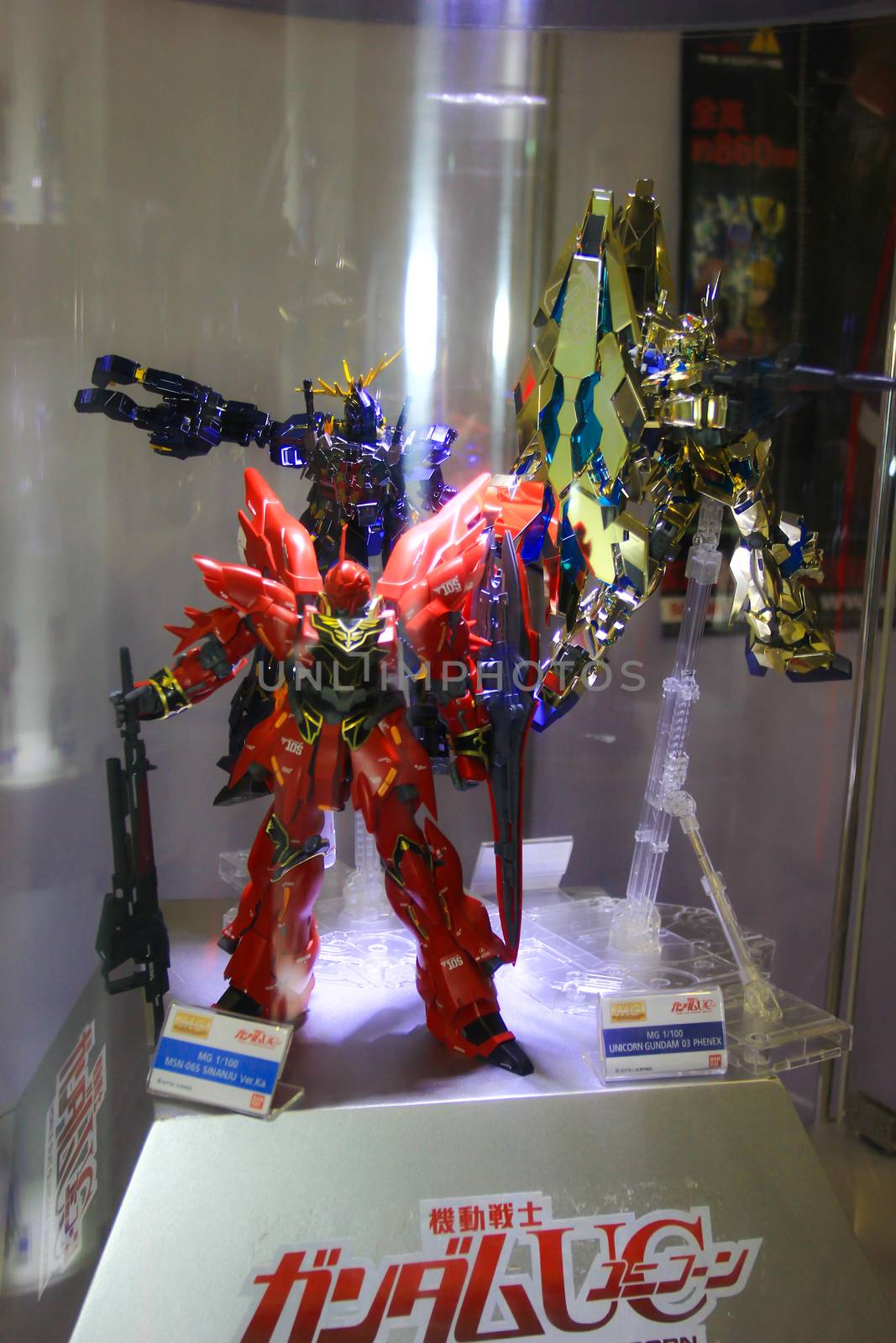 BANGKOK - MAY. 11: A Gundam model in Thailand Comic Con 2014 on May 11, 2014 at Siam Paragon, Bangkok, Thailand.