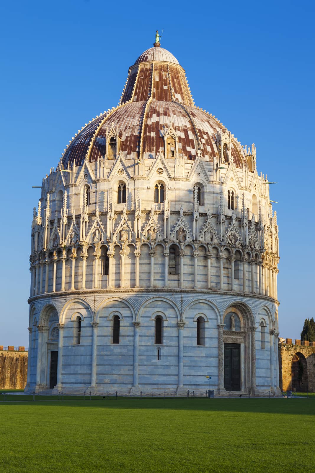 Pisa, famous Miracle Square view. 