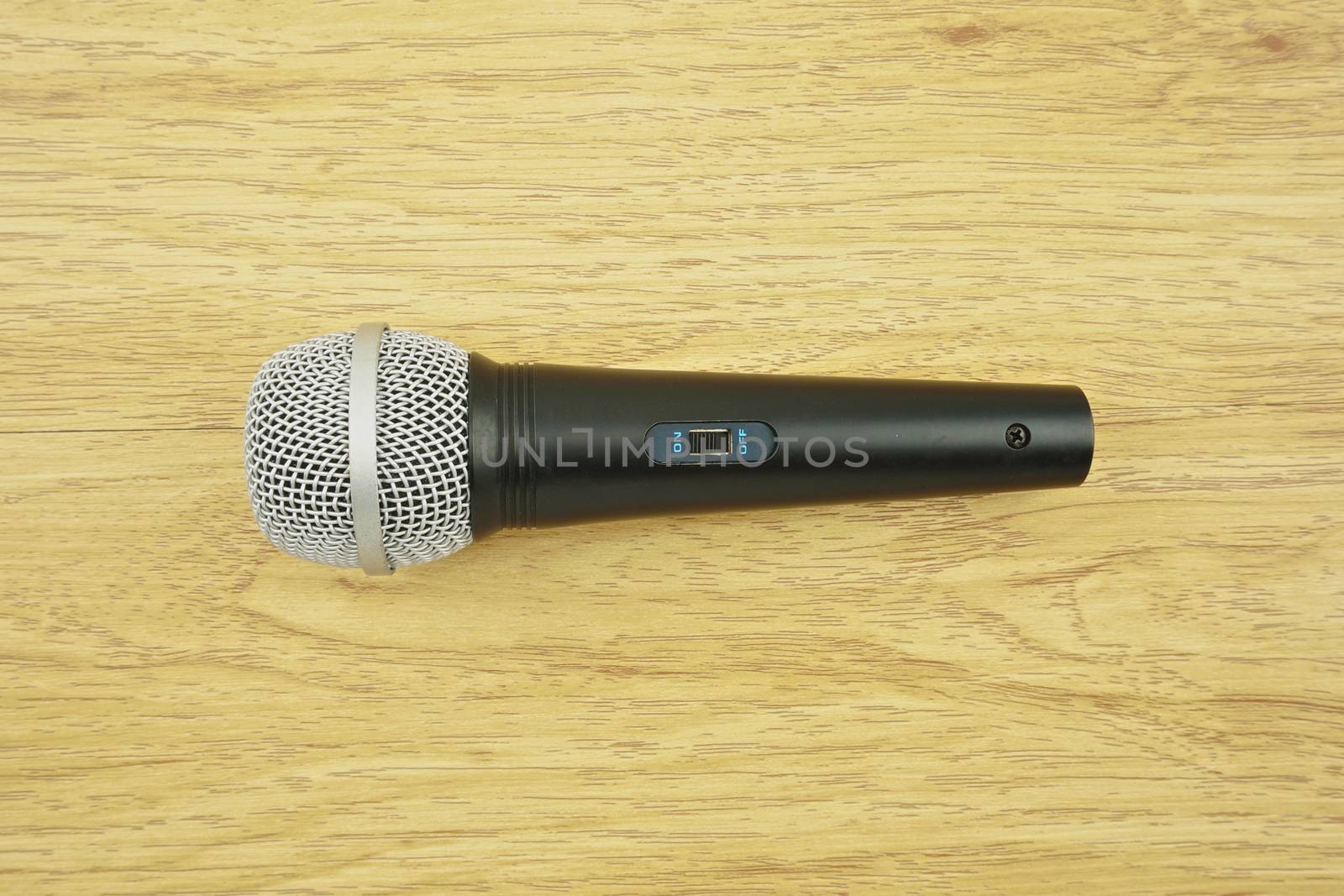 Black and silver microphone by eaglesky