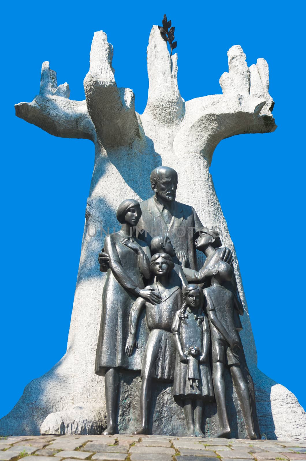 Monument to Janusz Korczak by dario