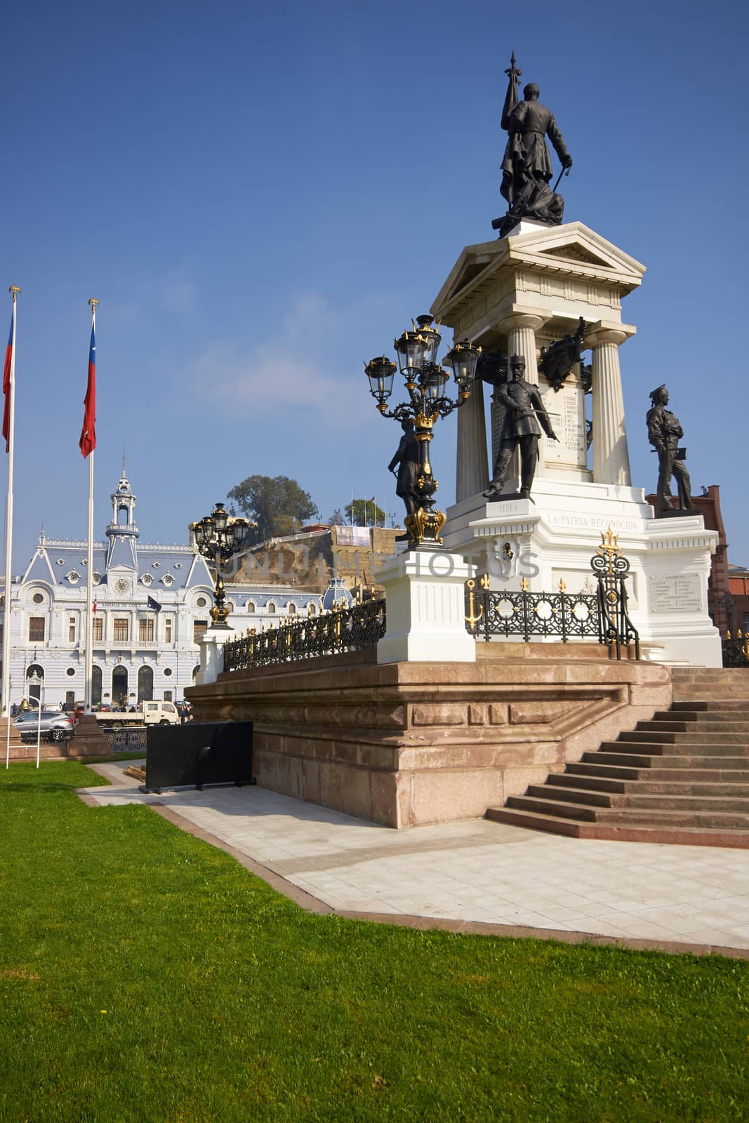 Monumento a los Heroes de Iquique in Plaza Sotomayor, Valparaiso, Chile. Memorial to the crew of the Esmerelda who were killed in the battle of Iquique in 1879.