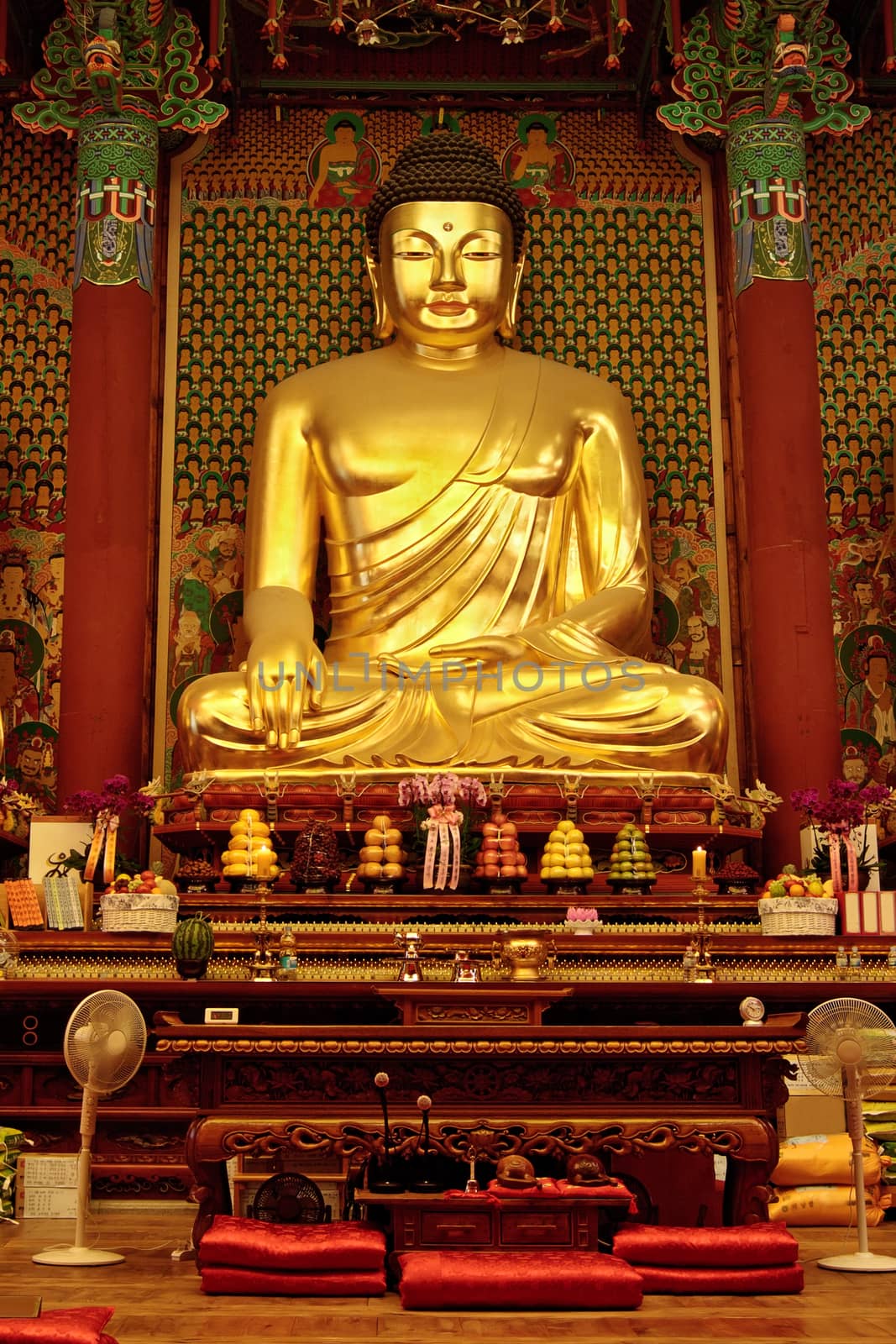 Golden statue of Buddha in Jogyesa temple (Seoul, Korean Republic)