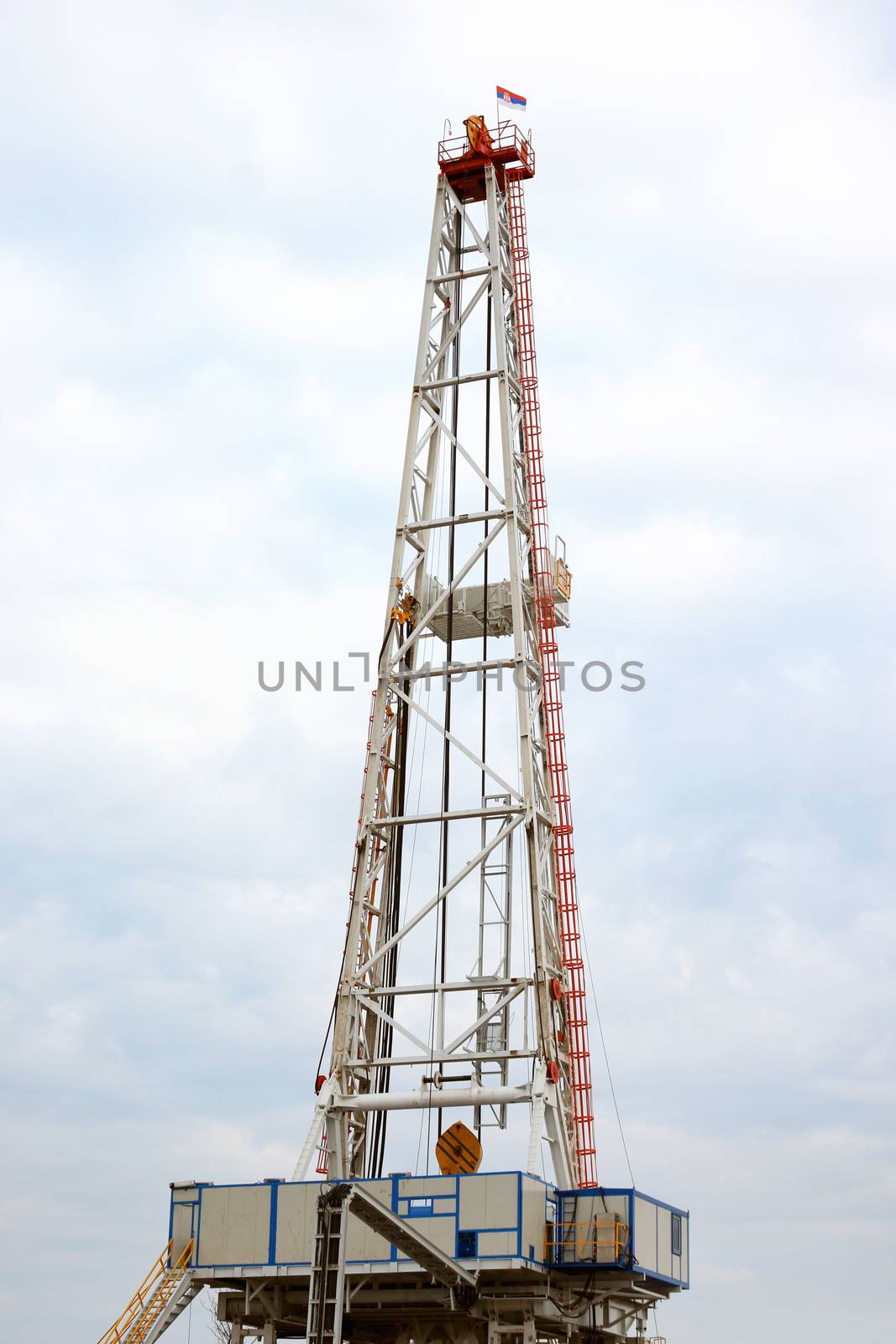 heavy industry oil drilling rig