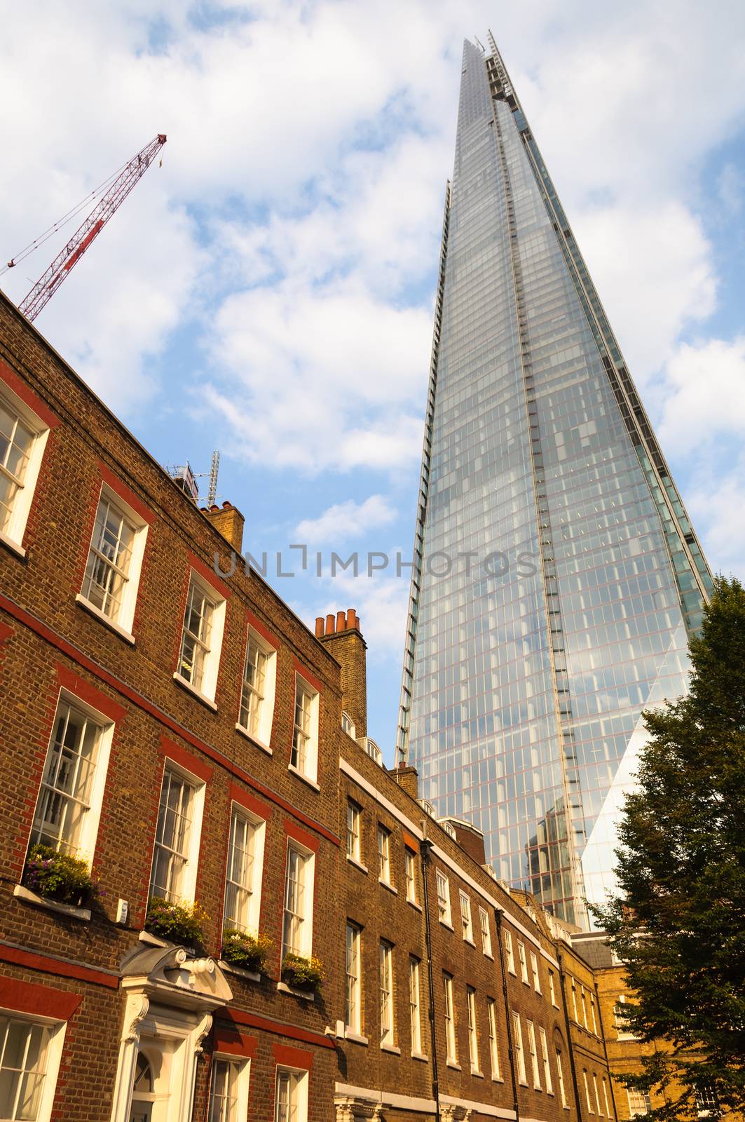 The Shard in London by dutourdumonde