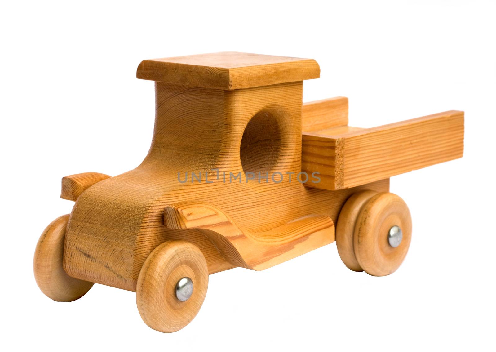 Wooden truck arriving by kavring